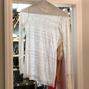 Lululemon size 4 long sleeve top